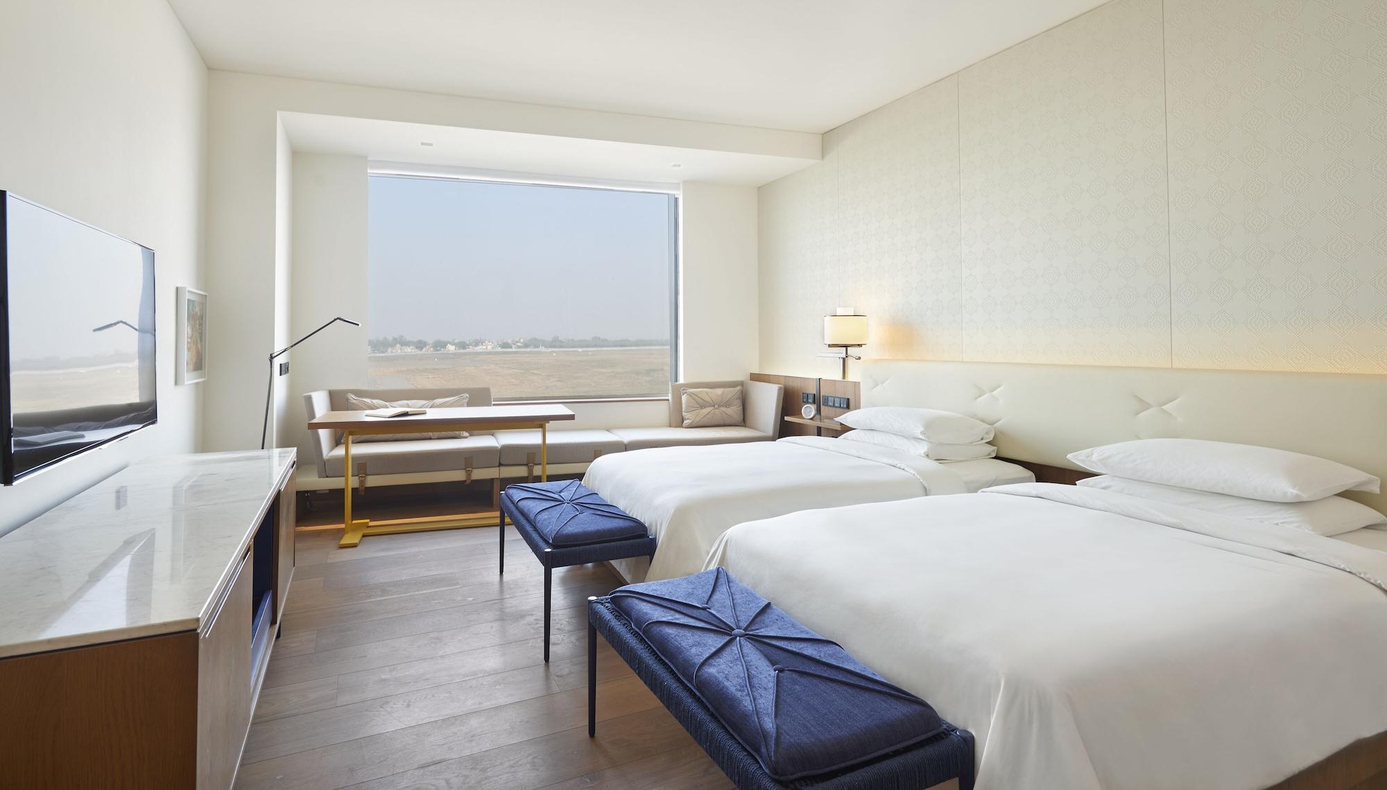 Hotel Andaz Delhi, By Hyatt New Delhi