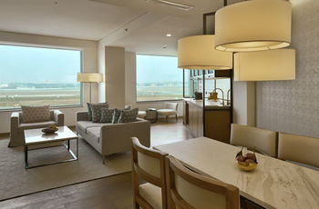 Hotel Andaz Delhi, By Hyatt New Delhi