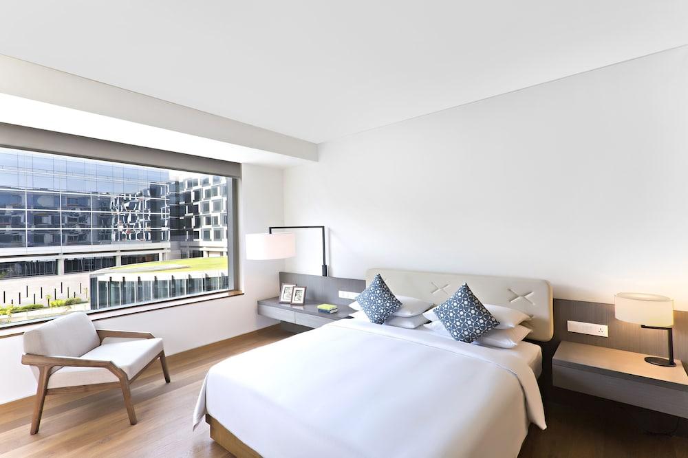 Andaz Delhi, By Hyatt Hotel 5*