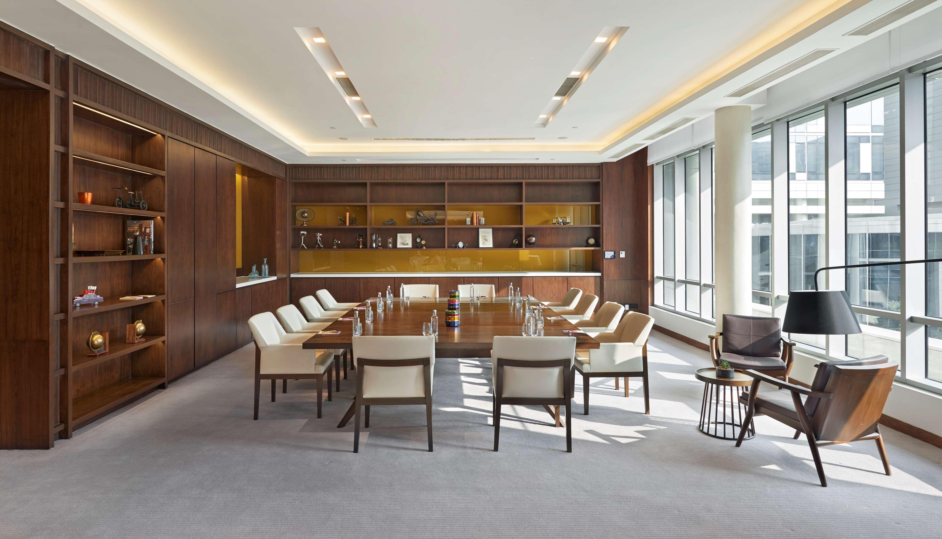 Hotel Andaz Delhi, By Hyatt 5*